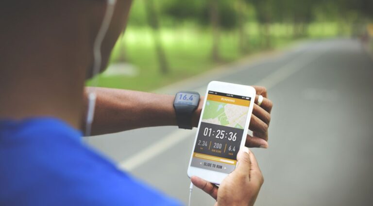 Top Aplicații de Fitness 2025 – Transformă-ți Corpul Rapid și Eficient