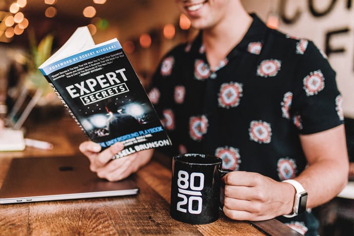 Cum să devii expert în domeniul tău în 2025 Cum să devii expert în domeniul tău în 2025