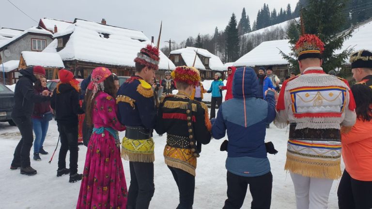 Oferte Crăciun Revelion 2025 2026 în Bucovina distracție și tradiție