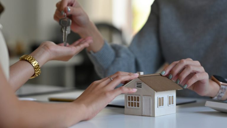 Investiții imobiliare sigure în 2025: zone recomandate