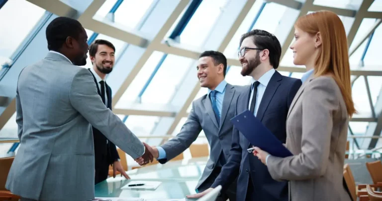 Cum să negociezi cu succes contractele financiare