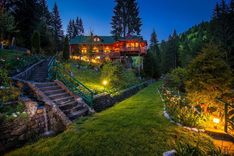 Top destinații pentru weekend uri relaxante în România și Europa