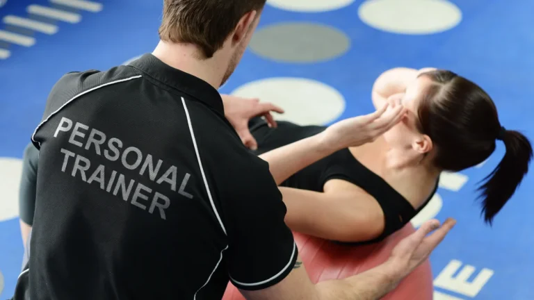 Cum să îți alegi antrenorul potrivit pentru rezultate reale